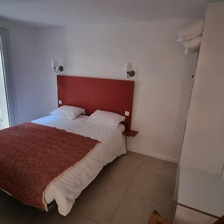 Appartement Calme Centre Ville A 80M Des Halles Narbonne Bagian luar foto