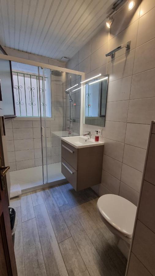 Appartement Calme Centre Ville A 80M Des Halles Narbonne Bagian luar foto